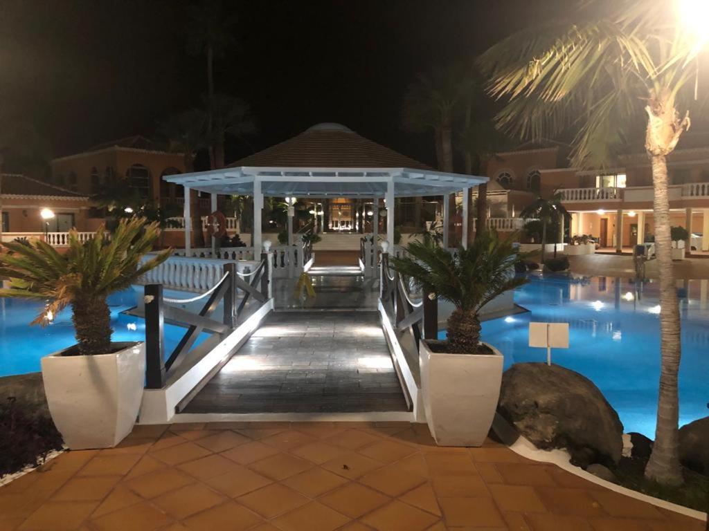Apartamento Las Vistas Beach - Tenerife Royal Gardens 플라야데라스아메리카스 외부 사진